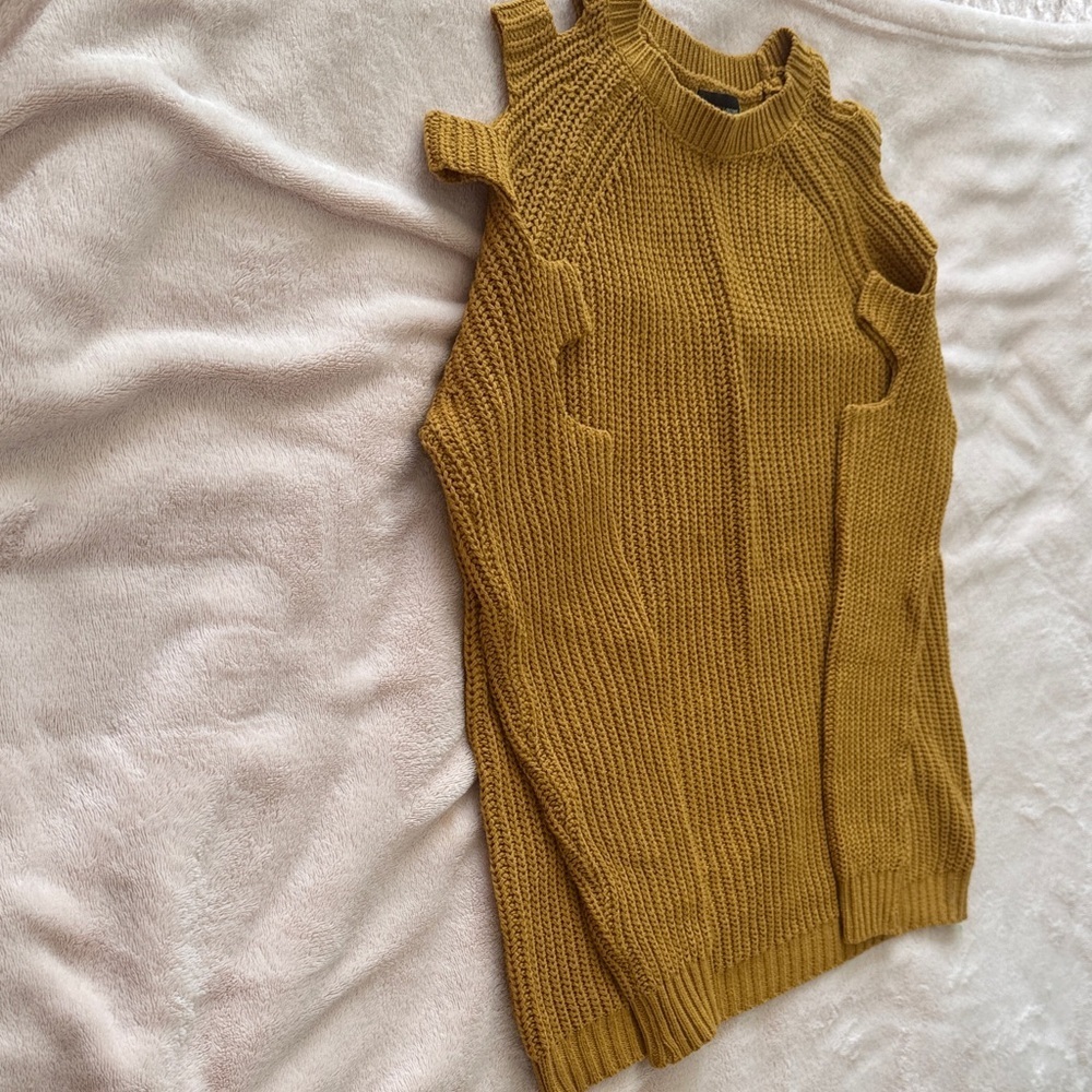 Women's Mustard Knit Sweater